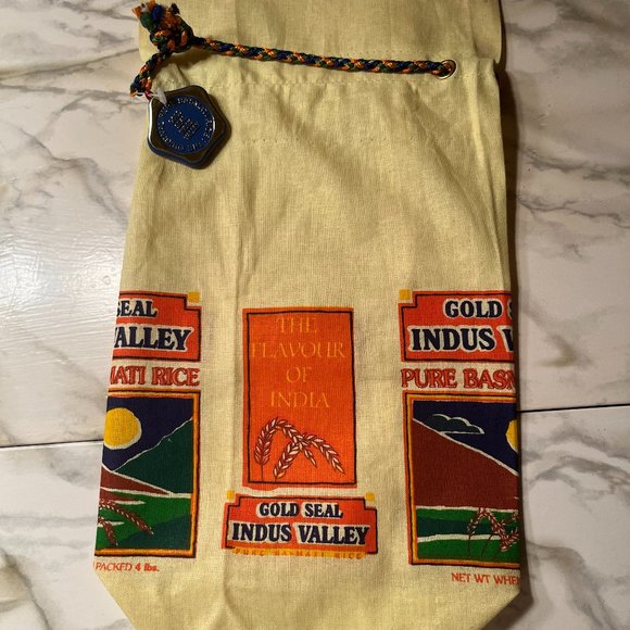 Vintage Linen - Picture 1 of 5